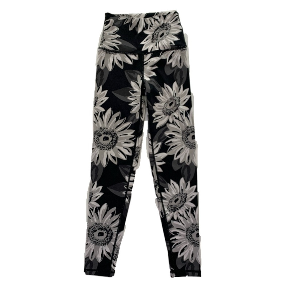 aerie black leggings with flower pattern
